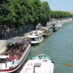 If I had to live in Paris, I would try one of these boat apartments